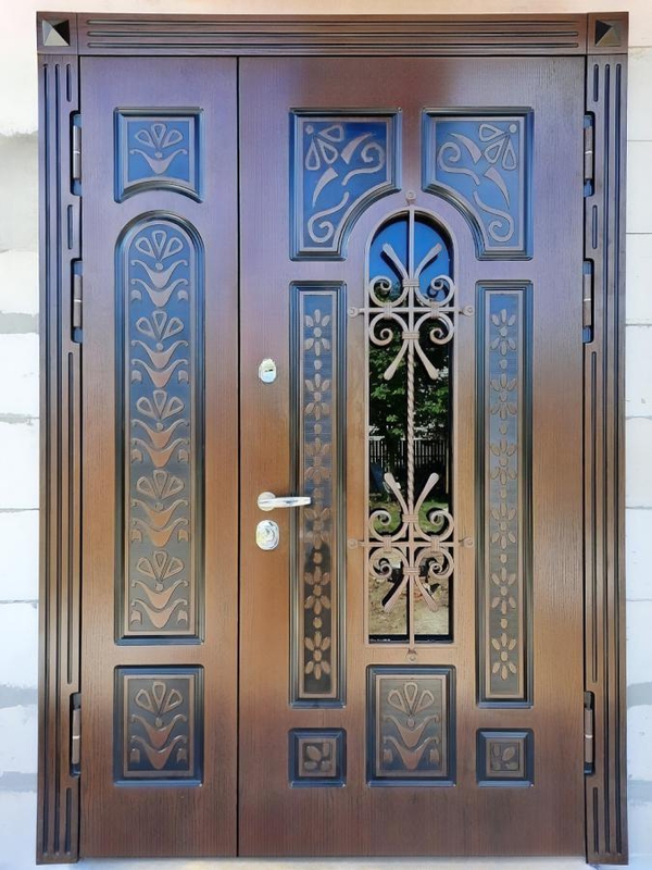 Полуторная уличная дверь Полуторная уличная дверь