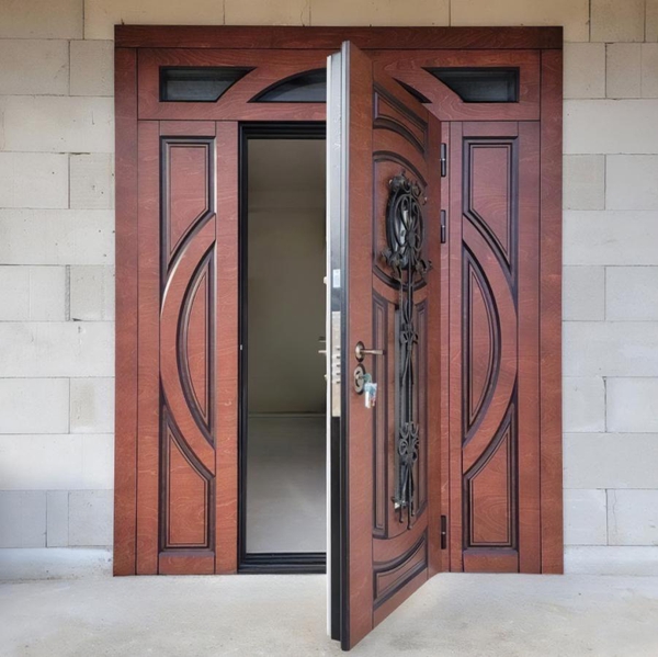 Парадная нестандартная дверь Парадная нестандартная дверь
