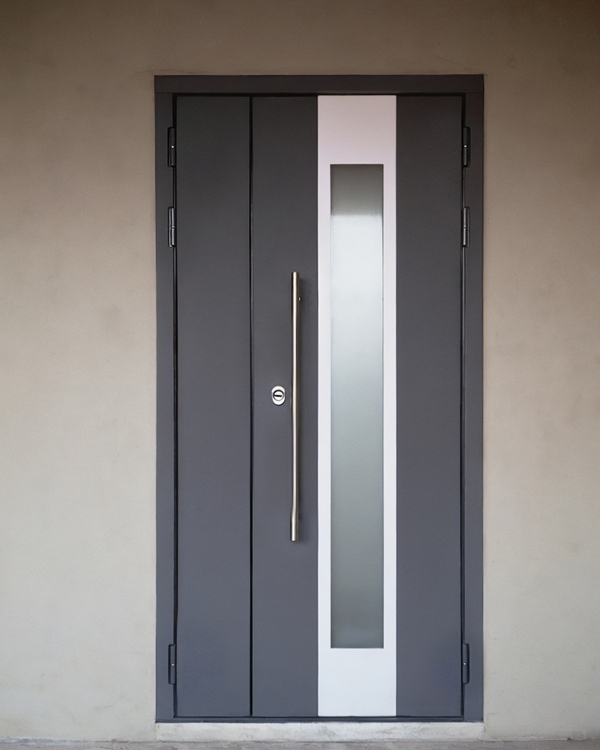 Серая с ручкой-рейлингом Серая с ручкой-рейлингом