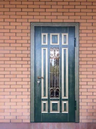 С патиной и зеленым МДФ