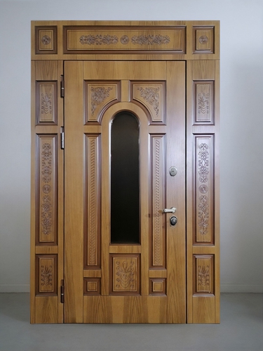 Нестандартная дверь с окном