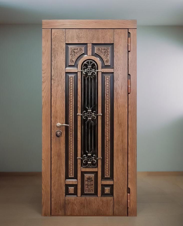 Входная дверь с решеткой Входная дверь с решеткой