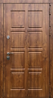 Стальная уличная дверь с терморазрывом и отделкой из панелей МДФ с фрезеровкой Стальная уличная дверь с терморазрывом и отделкой из панелей МДФ с фрезеровкой