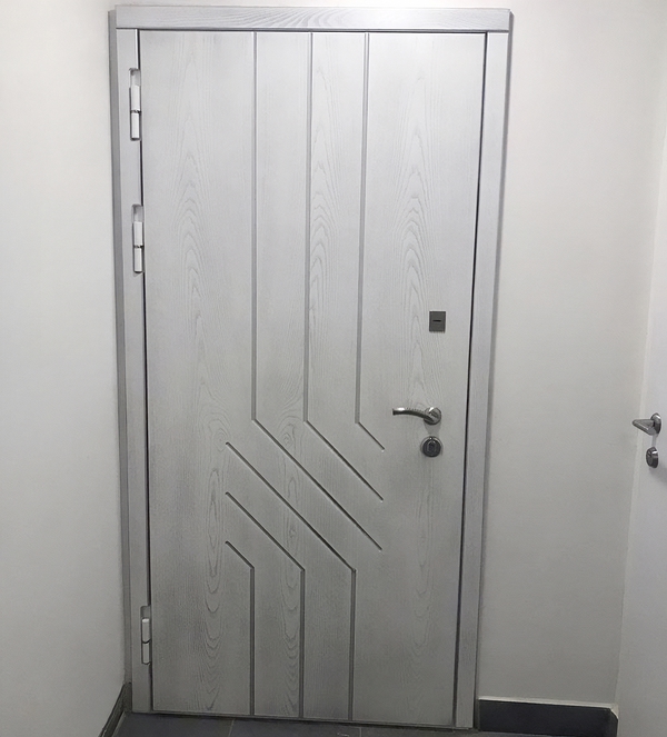 Квартирная дверь МДФ Квартирная дверь МДФ