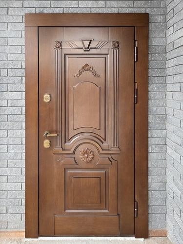 Стальная дверь с отделкой МДФ