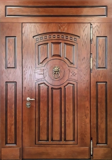 Стальная термодверь с боковыми вставками и кнокером (отделка – плиты МДФ с фрезерной резкой)